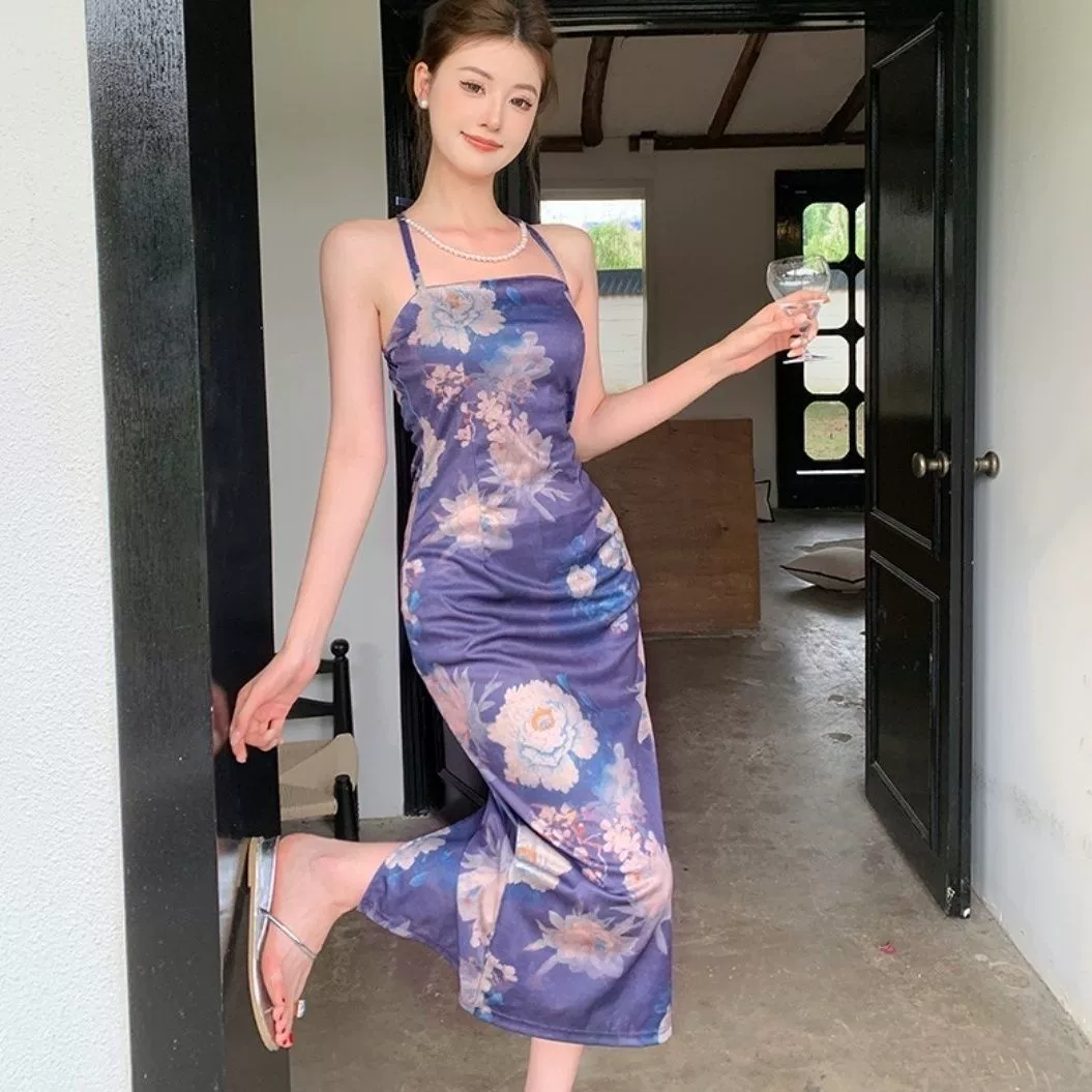 Модное фиолетовое тонкое платье на бретельках с принтом и открытым ключицей и облегающее бедра платье для женщин