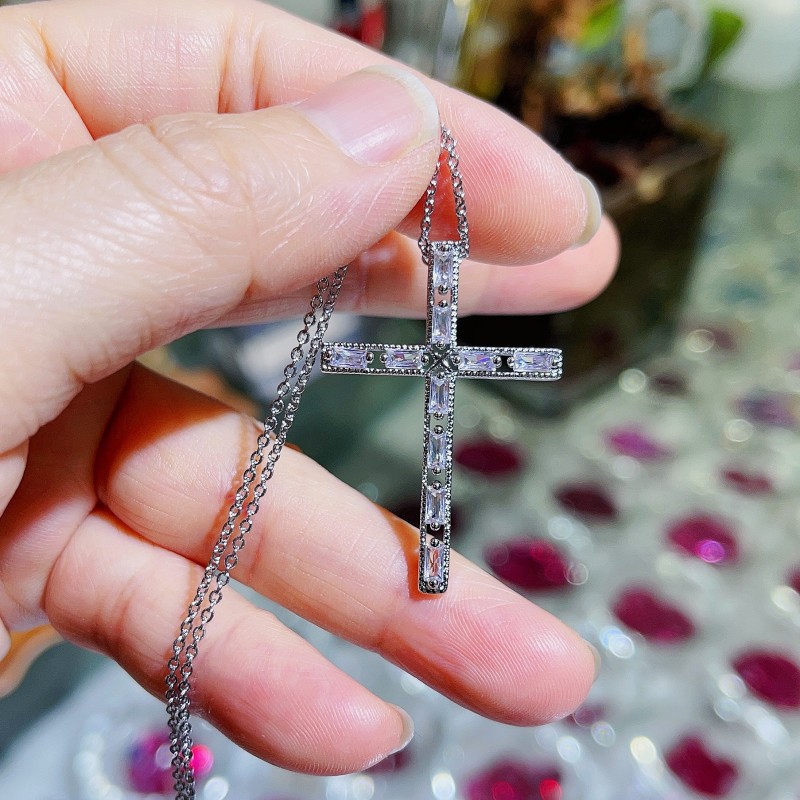 Hip-Hop Cross Copper Inlay Zircon Pendant Necklace 1 Piece