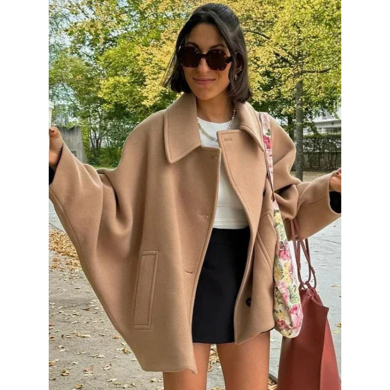 2024 Women's French Niche Woolen Coat Fashionable Lapel Blended Short Long Sleeve Cape Jacket