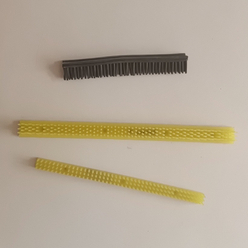 毛刷聚氨酯橡胶条黑色黄色400长40宽齿条周转箱巧固架护角配件