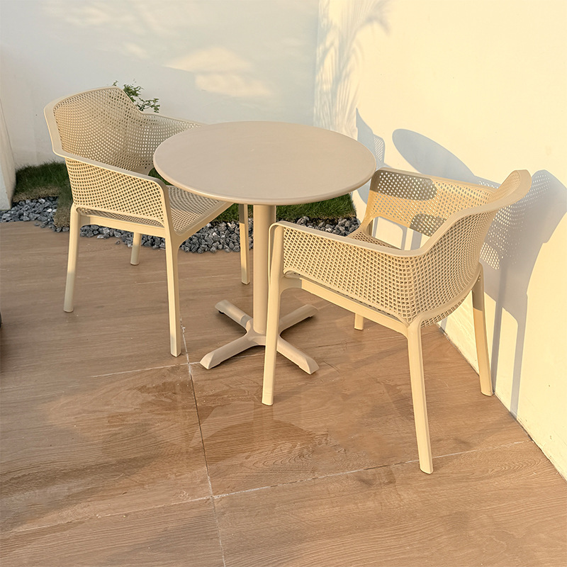 Mesa y silla de patio al aire libre combinación de balcón al aire libre zona de ocio jardín tienda de té de leche de plástico exterior impermeable y protector solar