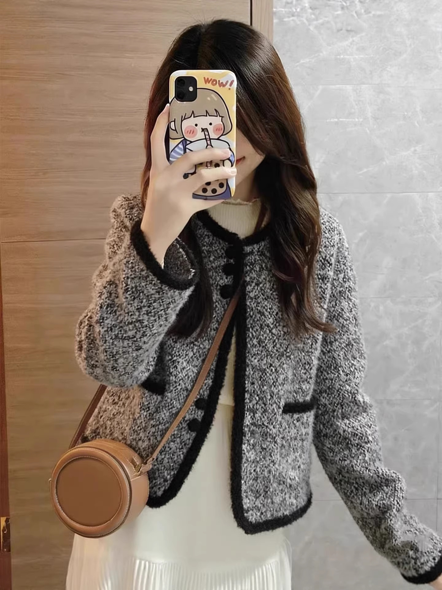 Áo croptop nữ tay ngắn phong cách tiểu thư sang trọng — màu xám