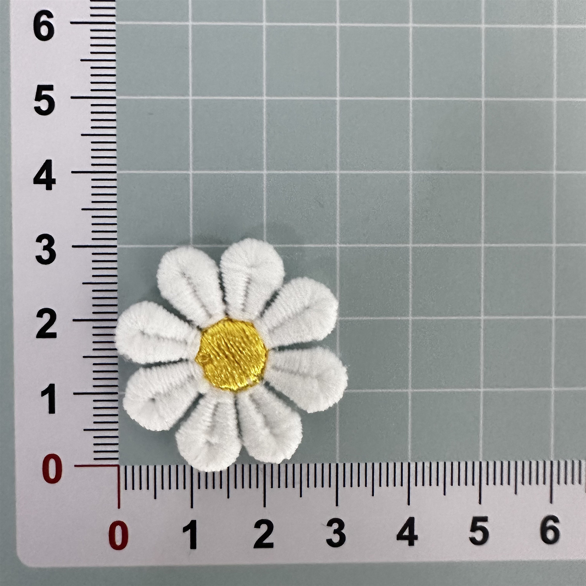 xj411-3 8개의 꽃잎 3.0cm