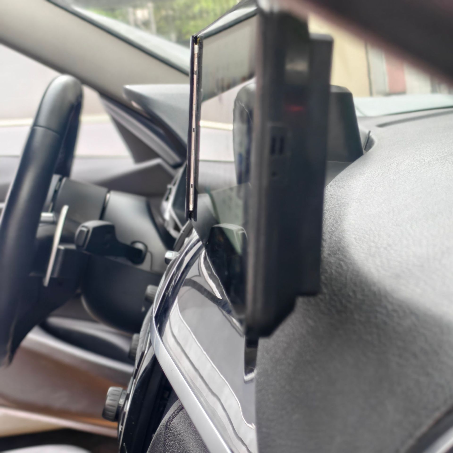 Suitable for 2016 BMW 3 Series triple-screen car navigation with Bluetooth CarPlay
