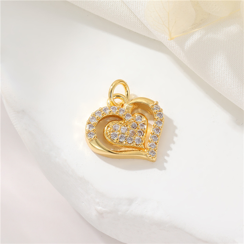1 Piece Copper Rhinestones Heart Shape Pendant display picture 9