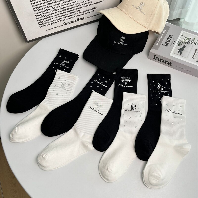 Silver Corner Silver Carner (Sf Free Shipping) Spring and Summer New Ins Flash Diamond Hot Stamping Trendyy Mid-Calf Socks