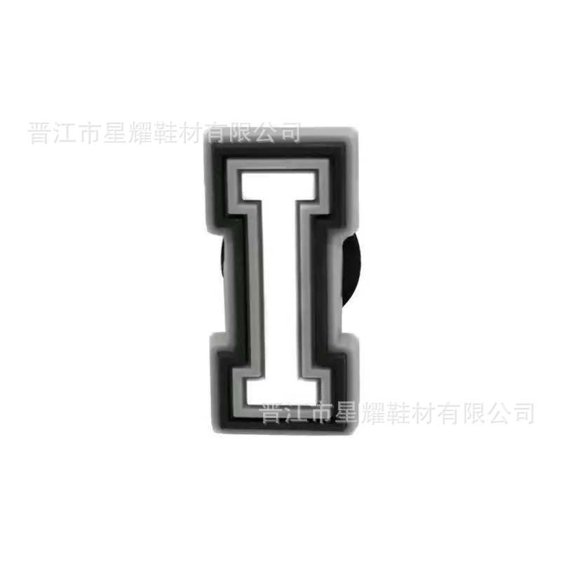 En stock agujero zapatos accesorios PVC plástico gota zapato flor zapato hebilla zapato decoración carta número 37 correa de muñeca hebilla decorativa flor