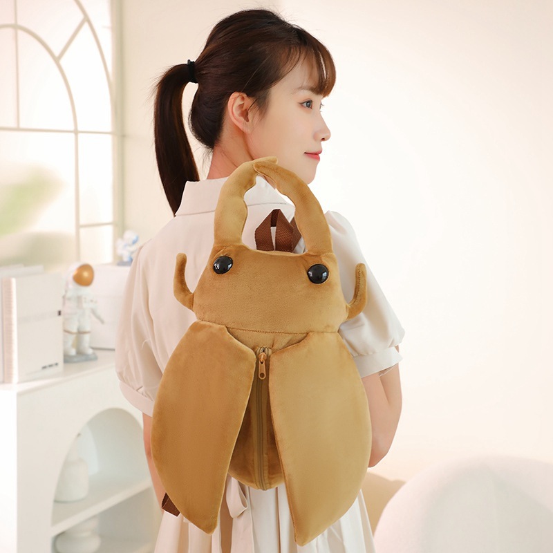 Mochila de insectos de simulación de niños bolsas de muñecas de peluche unicornio muñecas escarabajos lindos dibujos animados mochila pequeña transfronteriza
