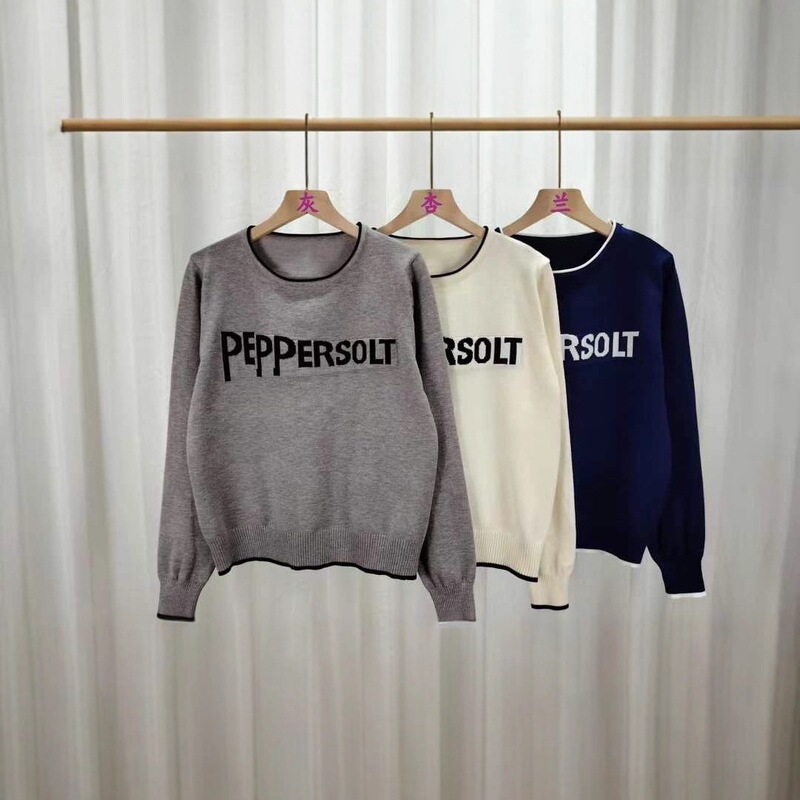2025 Autumn and Winter Korean Style New Loose and Versatile Contrasting Letter Jacquard Design Knitted Knitwear Women's Long-Sleeved Top 2025 Autumn and Winter Korean Style New Loose and Versatile Contrasting Letter Jacquard Design Knitted Knitwear Women's Long-Sleeved Top