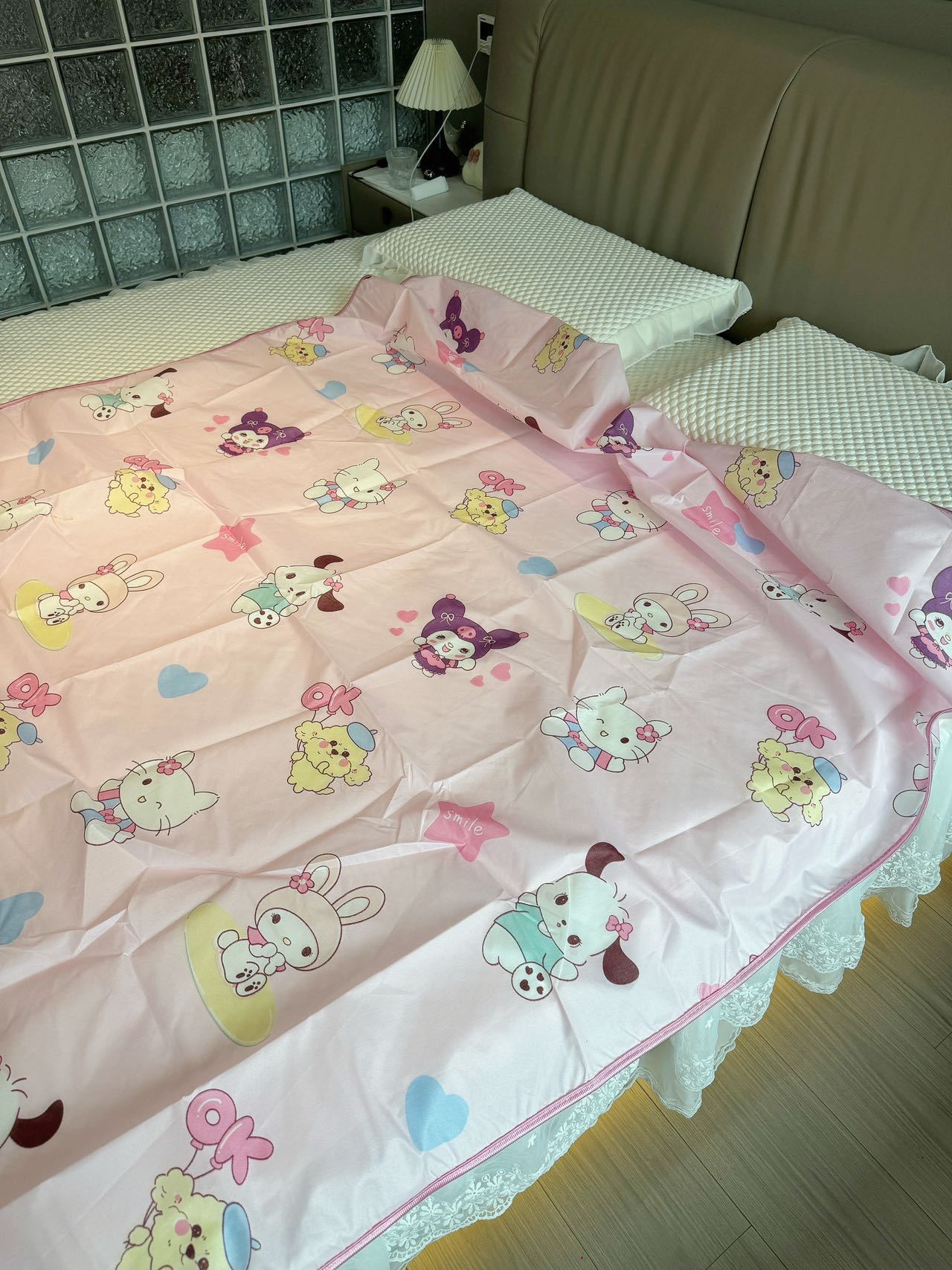Розовое издание Sanrio