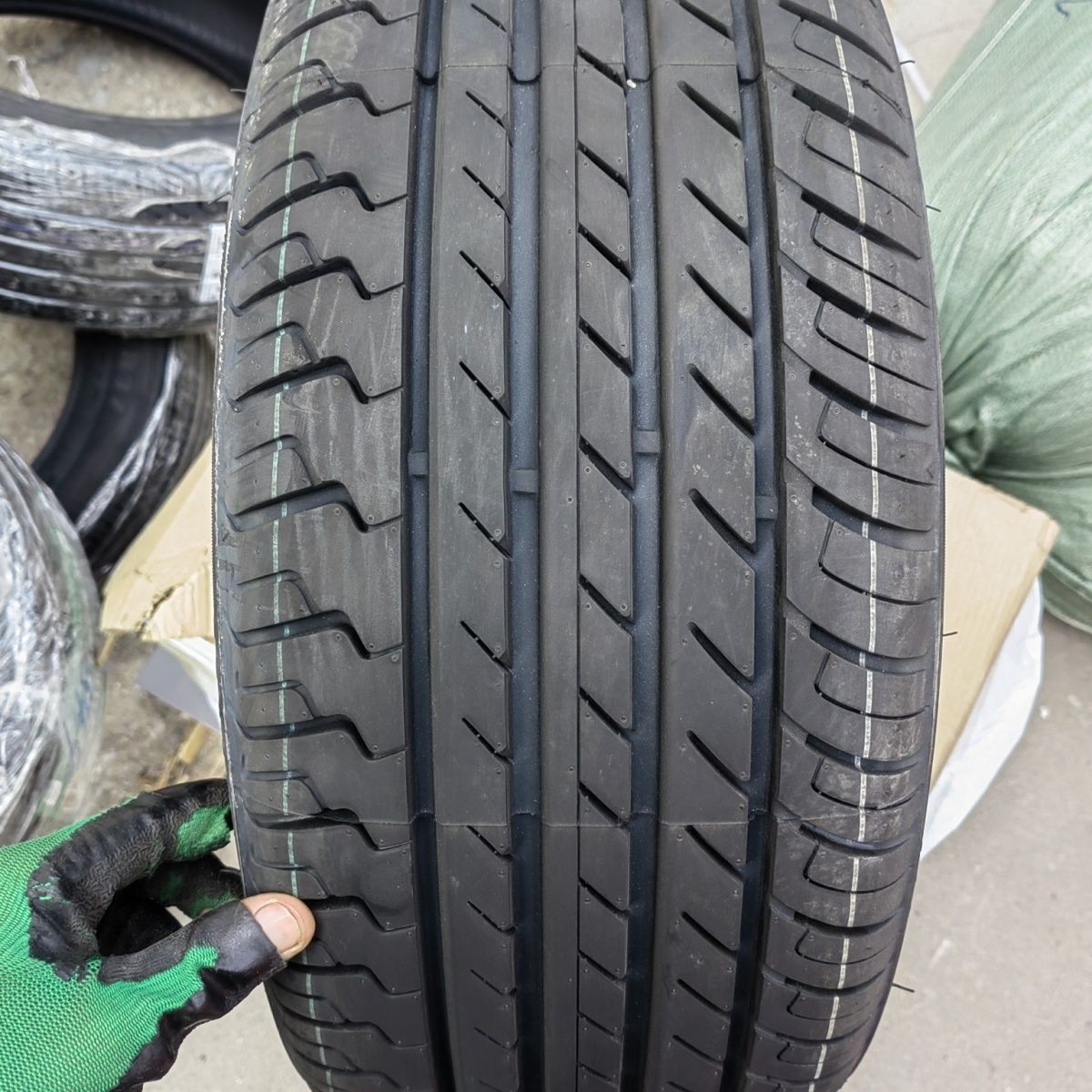 全新高性能轮胎205/50R15 89V 15寸改装205 50R15加宽胎面2055015