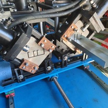 ��Ҏ��һ�w���ǙC��C/U�b�������O�䲻ͣ�C�Д����ǉ��ߙC