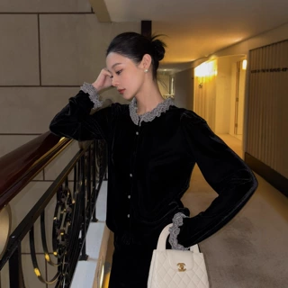 【诠释】NEWOPEN25冬赫本风小众设计感长袖木耳边丝绒上衣女F6969
