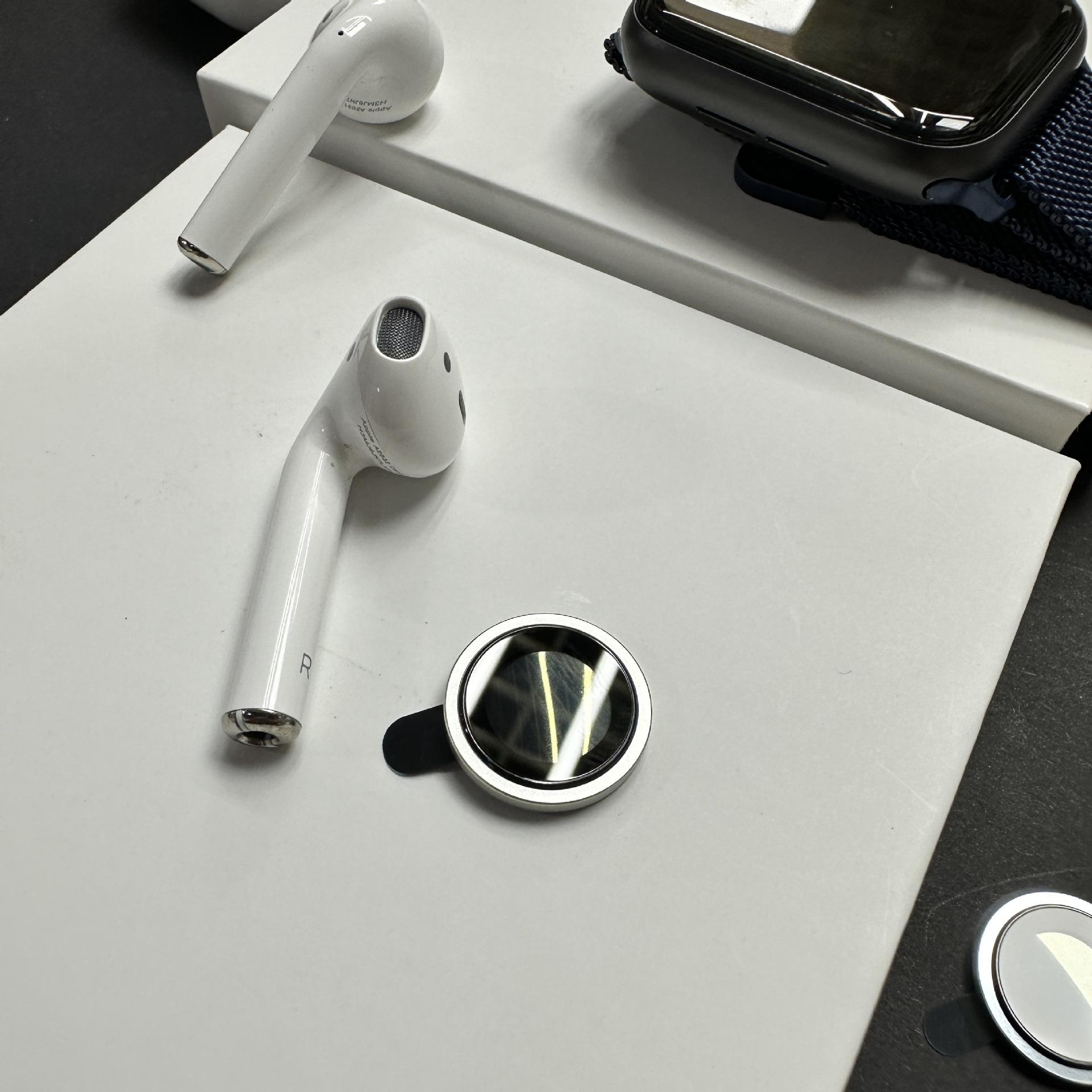 Adecuado para iPhone15 Eagle Eye lente anillo Apple 15Pro Eagle Eye convexo paso protector de cámara de dos colores