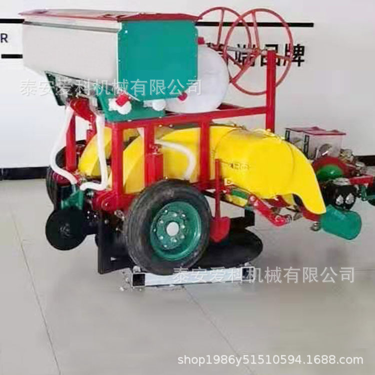 新款气吸款玉米高粱绿豆谷子花生不漏地皮喷药滴灌气吸全膜播种机