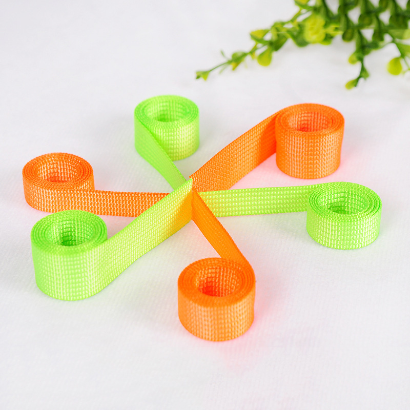 ��С��֯���ϵ�Ь��Ь�����������װ����ƽ��֯������Ӻ������