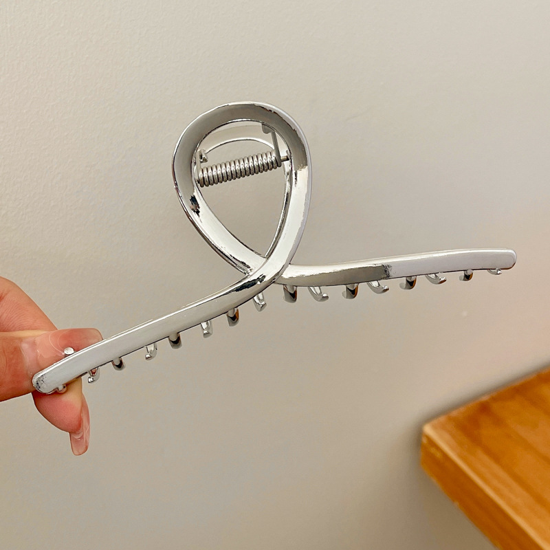 Pinza de metal Corea del Sur gran agarre de pelo de alta calidad tocado retro temperamento aleación clip de tiburón horquilla de perlas al por mayor