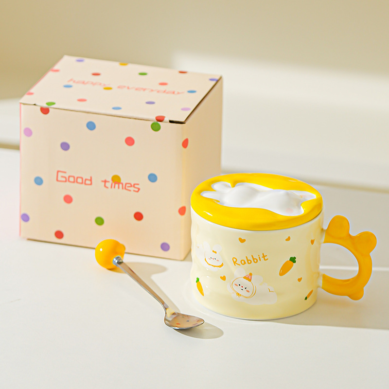 Conejo de dibujos animados con tazas de cerámica con tapa para niñas tazas de marca resistentes a altas temperaturas lindas tazas de agua creativas tazas de oficina pequeñas tazas de regalo