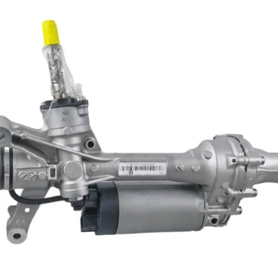 Steering gear assembly is suitable for chassis