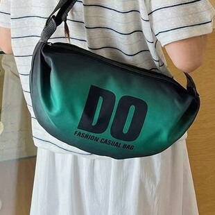 �μ糱���������а�Ů�����eб����u׃�¿�r�г�����Ӱ���ĸ�\