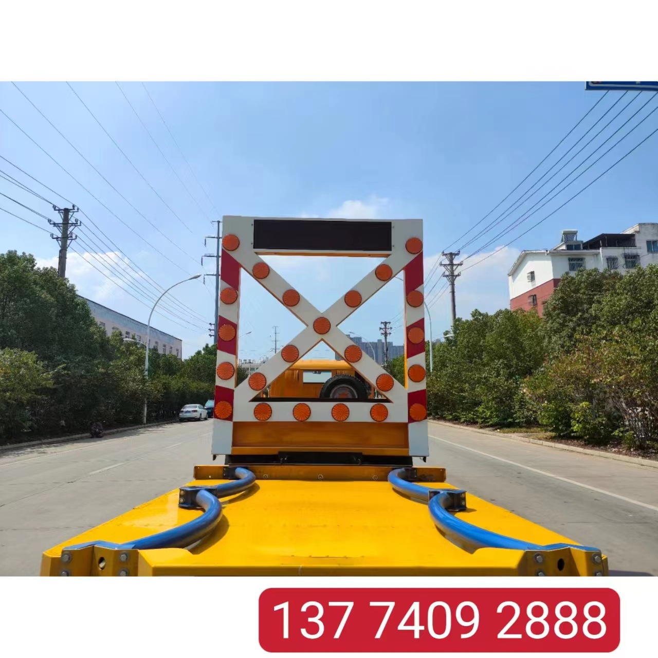 Factory Direct Supply of Sinotruk Anti-Collision Buffer Truck 100K Anti-Collision Truck Road Safety Anti-Collision Buffer Truck Manufacturer