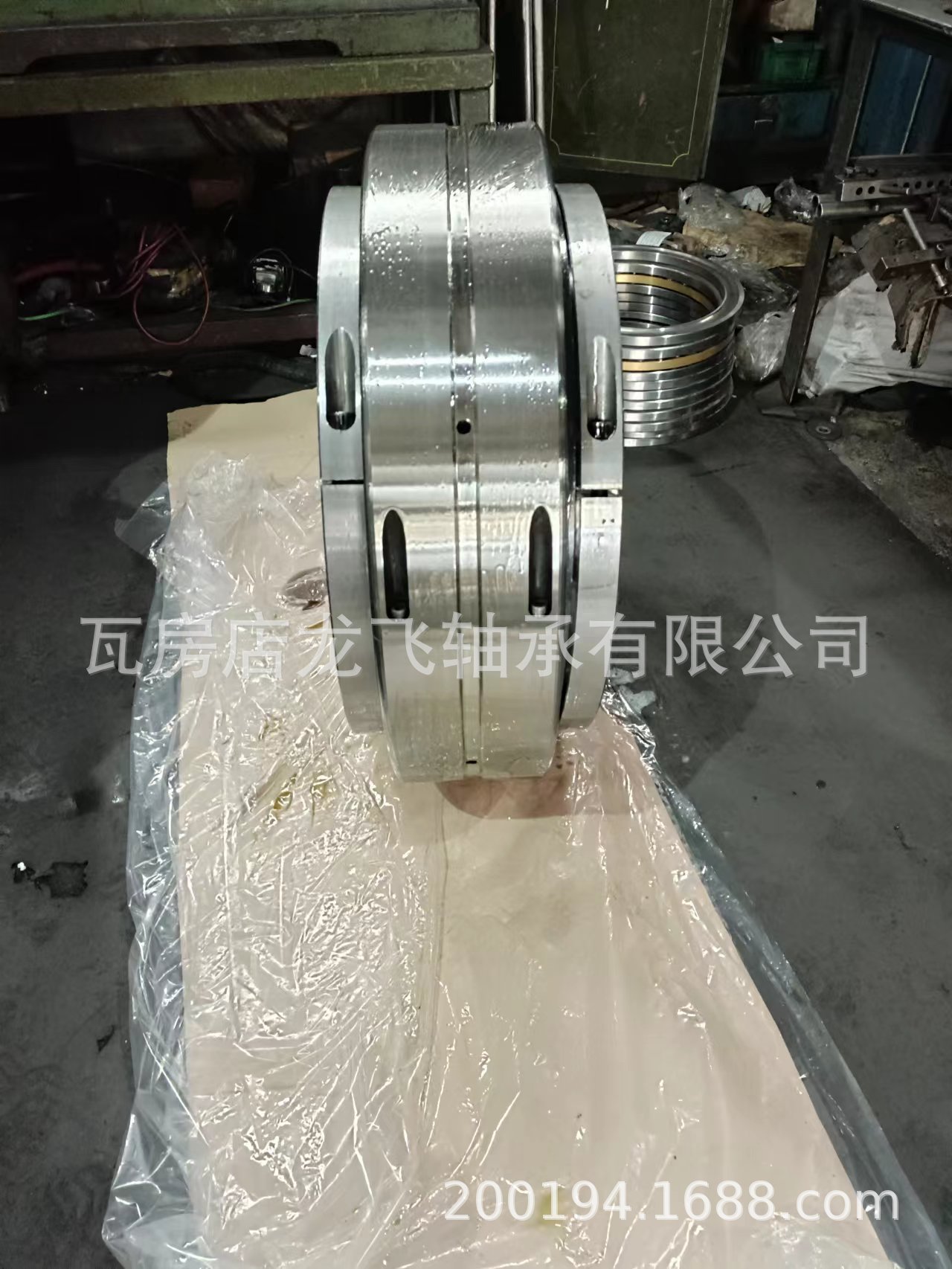 剖分型双列球面调心滚子轴承803892 尺寸460*700*245 460*720*270