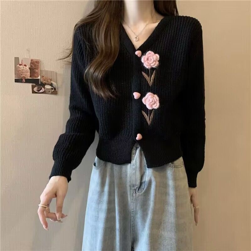 Chanel-style three-dimensional Korean-style sweater cardigan, floral design, slimming knitwear, French-style versatile cardigan Chanel-style three-dimensional Korean-style sweater cardigan, floral design, slimming knitwear, French-style versatile cardigan