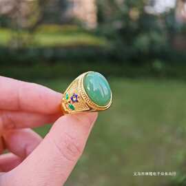椭圆男戒黄铜镀金戒指镶绿宝石珐琅彩沙金男款地摊货源玛瑙批发