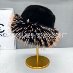 2025新款批发毛绒帽子蒙古帽女士秋冬季平顶帽保暖护耳帽大帽檐