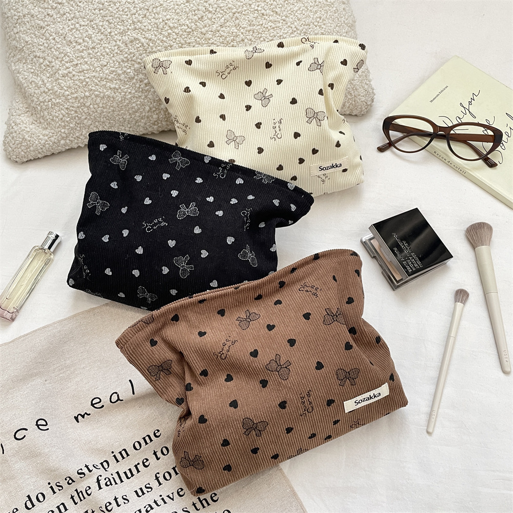61261 Large Capacity Corduroy Makeup Bag for Women, New Style, Portable Organizer Bag for Sundries, Lipstick, and Skincare Products