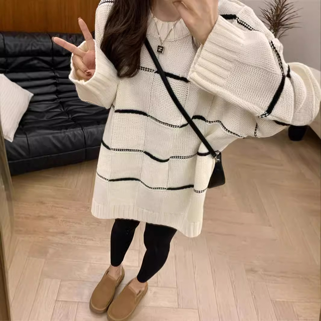 한국식 라운드 넥 대조 컬러 스트라이프 긴팔 스웨터 탑 여자 가을 겨울 느슨한 중간 길이 풀오버 소프트 왁스 스웨터
