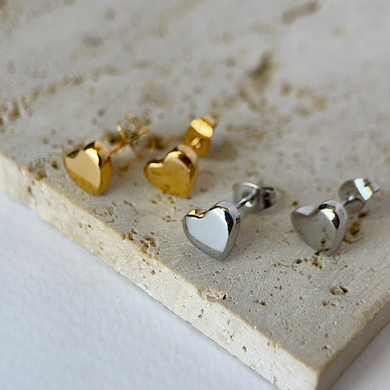 4g Weight Stainless Steel Ear Needle Material 18K Gold Plated Plating Material Ear Studs Classification 1 Pair Quantity Daily, Street Occasion Titanium Steel Material Heart Shape Pattern Women's Gender Simple Style Style 1 Pair Simple Style Heart Shape Titanium Steel 18K Gold Plated Ear Studs 8