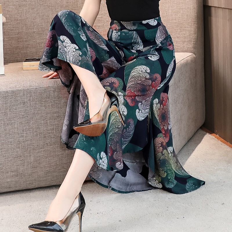 Summer New Arrival Cropped Wide Leg Pants Women's Fashionable Large Size Culottes Elasticated High Waist Cotton Silk Flower Pants Dancing Pants for Mom
