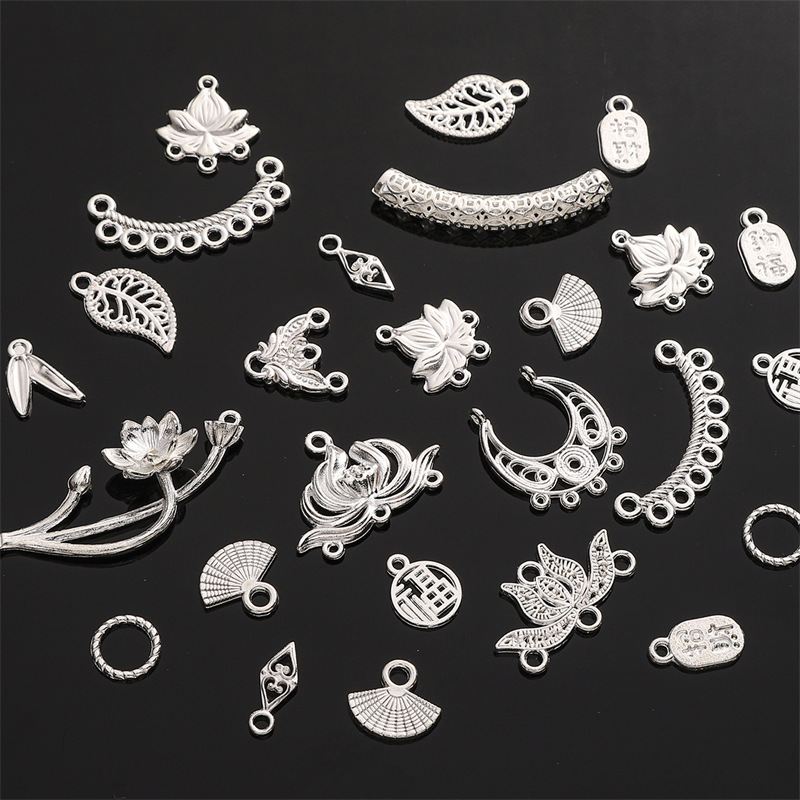 New Chinese-Style Silver Alloy Single Loop Pendant Curved Tube Half Bracelet Accessories DIY Handmade Beaded Bracelet Material Kit New Chinese-Style Silver Alloy Single Loop Pendant Curved Tube Half Bracelet Accessories DIY Handmade Beaded Bracelet Material Kit
