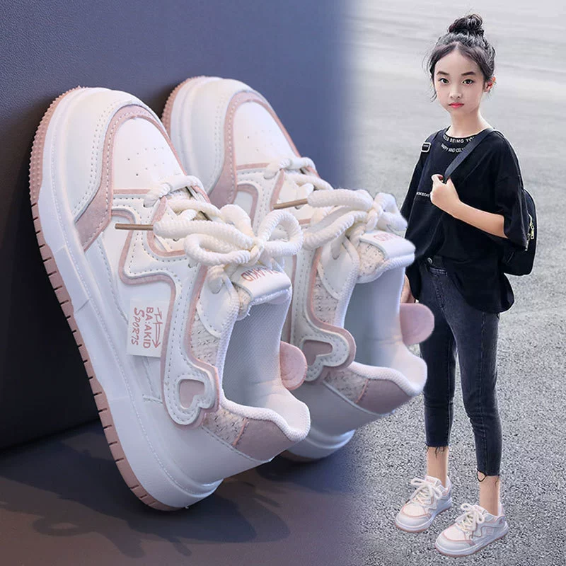 Обувь для девочек Спортивная обувь Лето 2024 новый детский мягкий подошв дышащий прилив круто для больших девочек