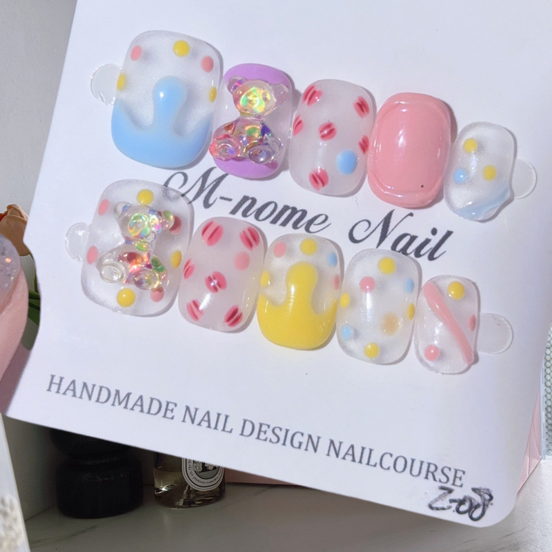 Student Hand-Painted Removable Nail Art Patches, Short Dopamine Bean Style, Small Size Wearable Nails, Eco-Friendly and Affordable Wholesale