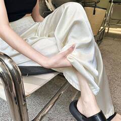 太った女性のための黒のアセテートサテンワイドレッグパンツ、2025年夏の新しい薄いアイスシルク中国風の新しい中国風のパンツ