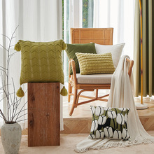 2023新款家居软装抱枕现代轻奢法式绿色田园风沙发靠垫设计师靠包