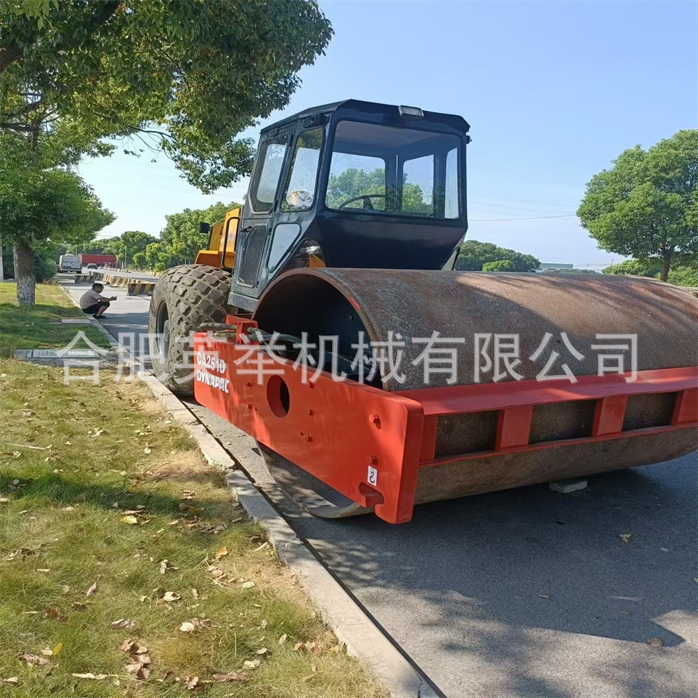 Comercio exterior exportación de rodillos de segunda mano 10 toneladas 12 toneladas CA301D ca251d rodillos de carretera Dyner Packer