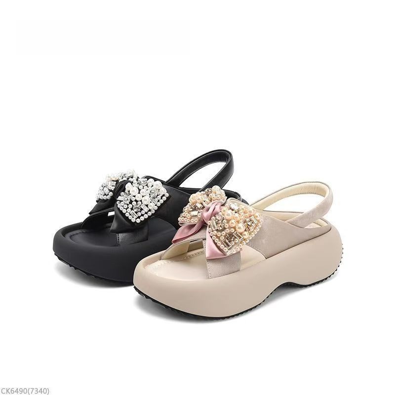 Fairy Wind Bound Water Diamond Sandals 2026 primavera nuevo medio trapezo de moda para usar zapatillas frías de fondo grueso