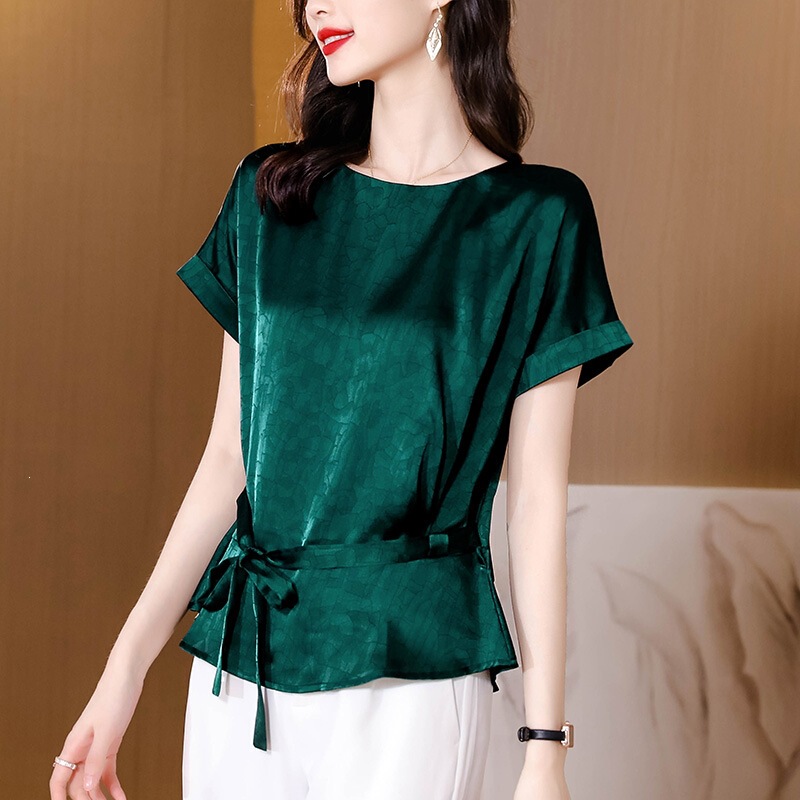 2026 Summer New Style High-End Light Luxury Red Short-Sleeve T-Shirt for Women, Designer Waist-Cinching Top with a Stylish and Elegant Look 2026 Summer New Style High-End Light Luxury Red Short-Sleeve T-Shirt for Women, Designer Waist-Cinching Top with a Stylish and Elegant Look