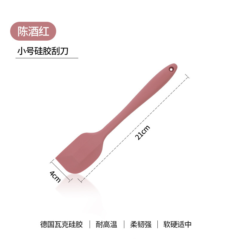 small size aged wine red