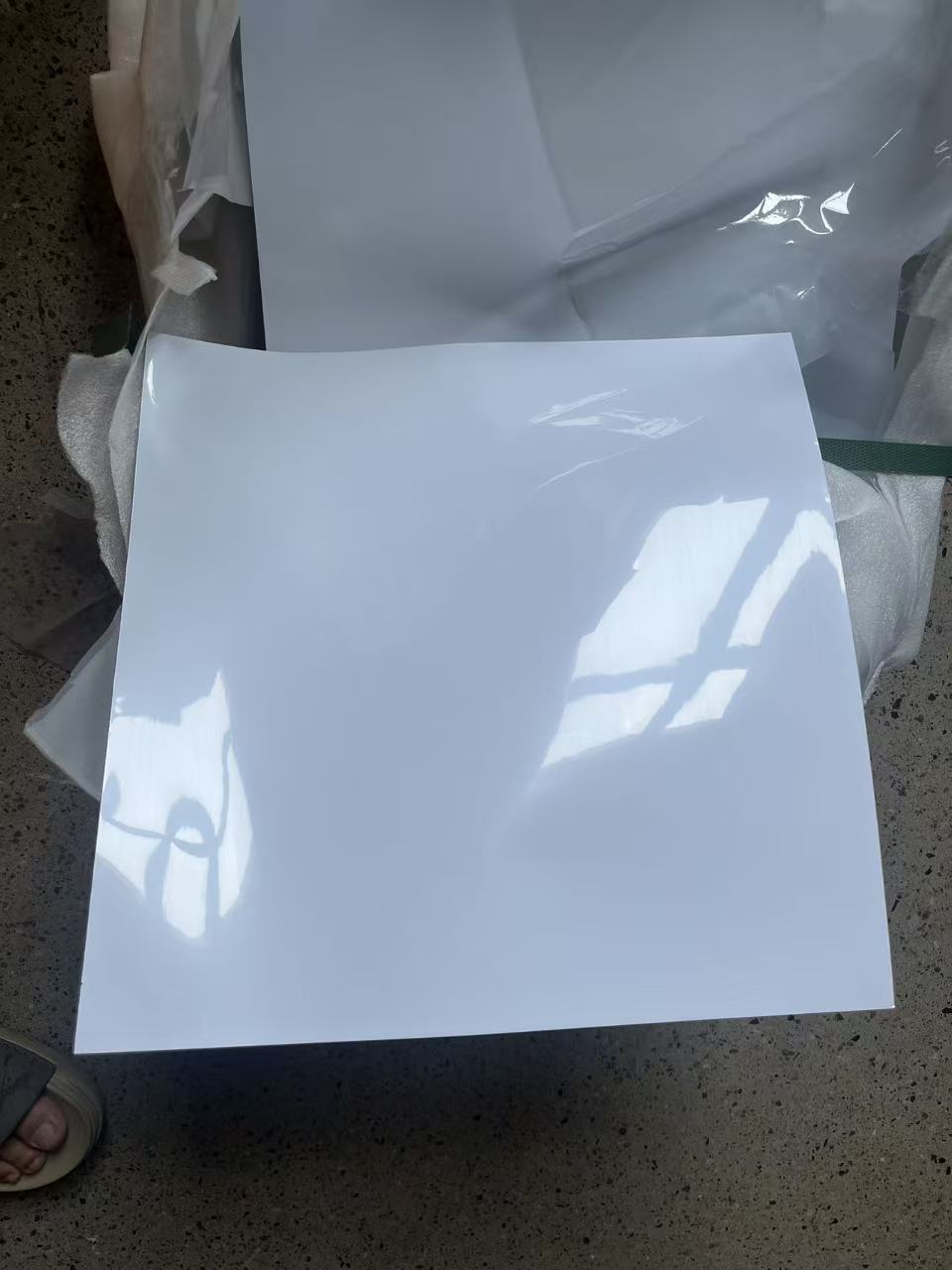 Venta directa de fábrica de estructuras de escalada para niños, accesorios de bricolaje, trampolines, toboganes, cápsulas espaciales, tablas de escalada, bloques de construcción, volantes, etc.