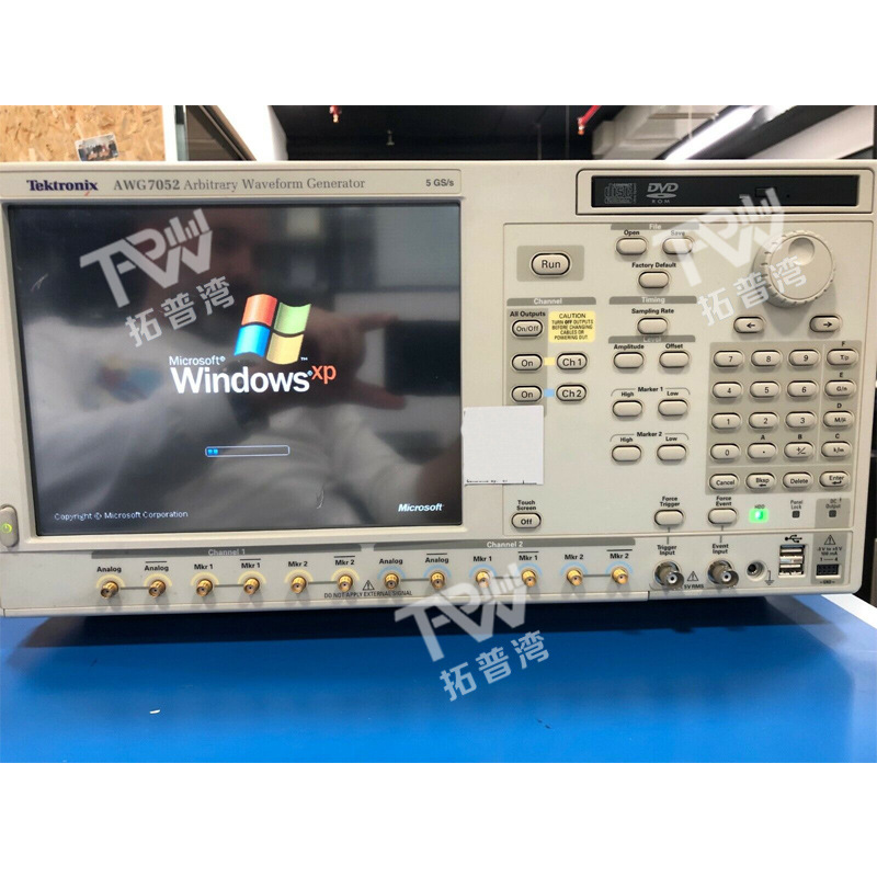 Tektronix 泰克 5GHz 双通道 AWG7052 任意波形/函数发生器