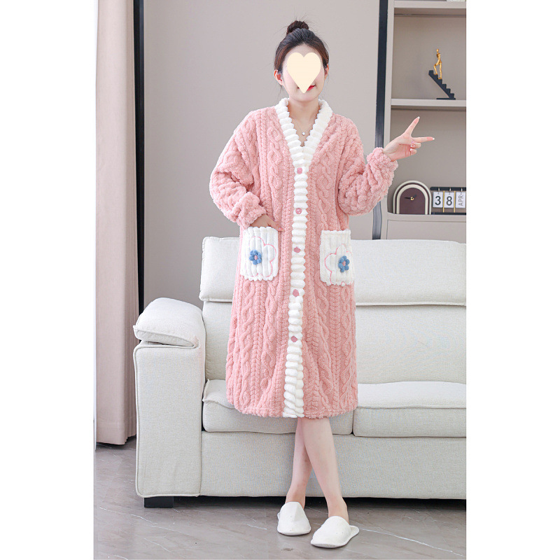 세련된 플란넬 파자마, 목욕 및 가정복, 머리카락이나 염색 없음, 양면 벨벳 V넥 목욕 가운