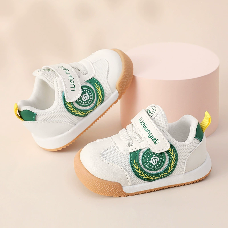 2024 новые детские кроссовки весной и осенью нескользящие мягкие подошвы детская обувь дышащая функция мальчиков и девочек повседневная детская обувь
