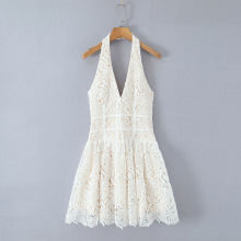 8103-新款女装欧美风小香风蕾丝钩花刺绣高级气质优雅挂脖连衣裙