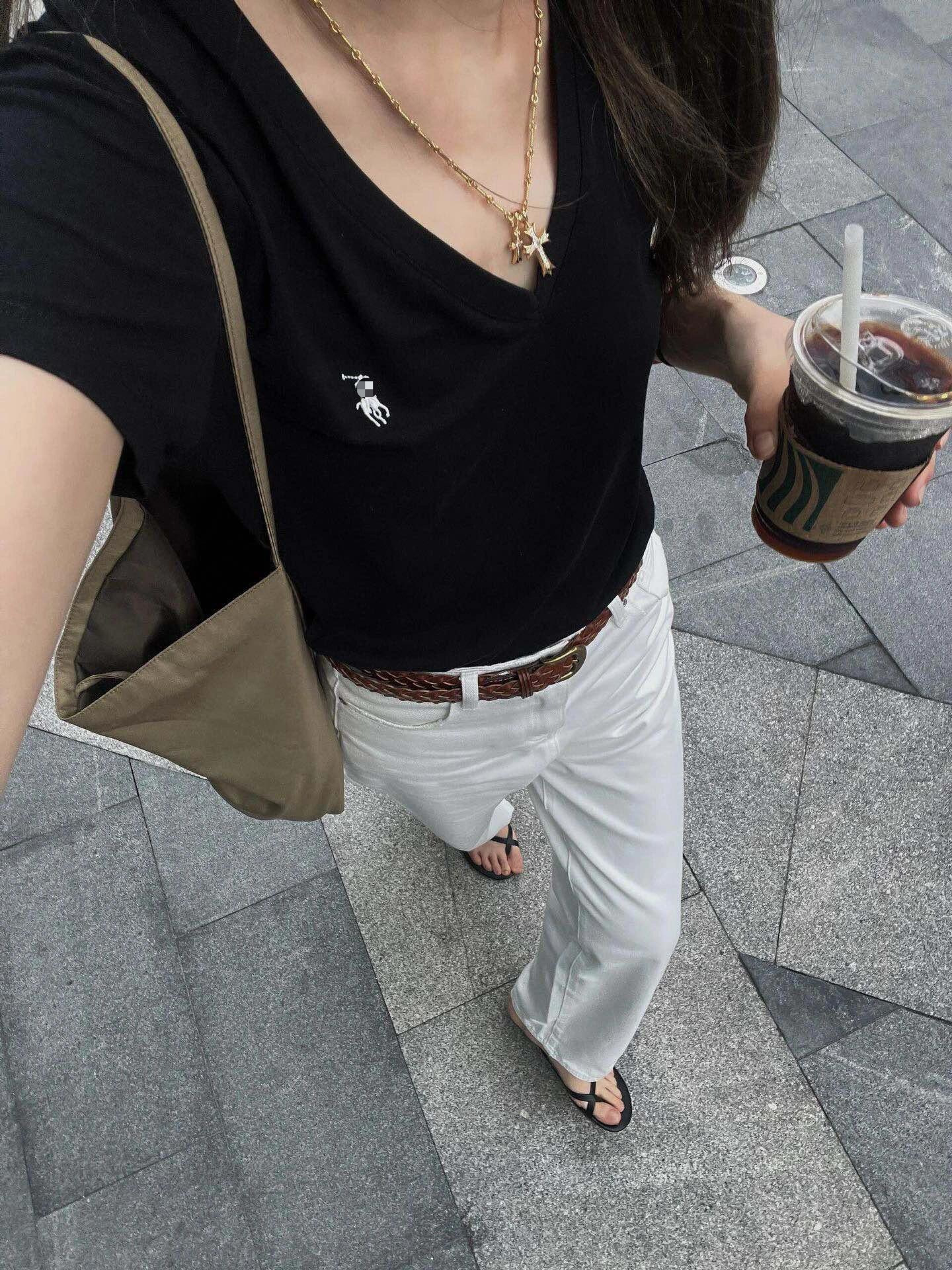 검은색