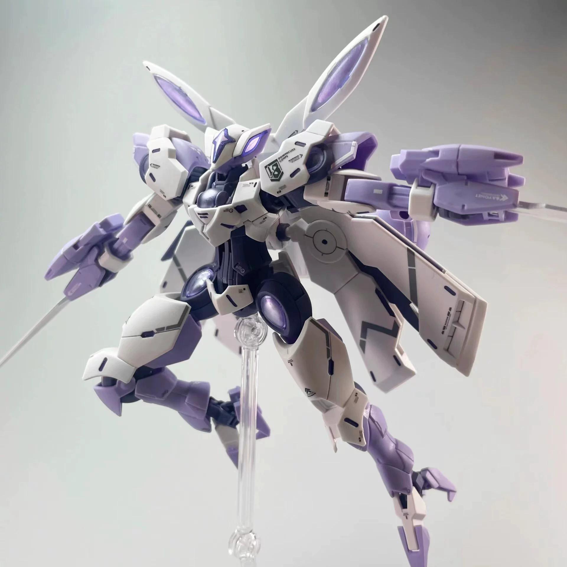 Модифицированный мех Three Kingdoms Bai Qi Cao Ren Ao Bing Gundam Blind Blind MG Destiny Seven Sword Flying Wing Boys Dotted Toys