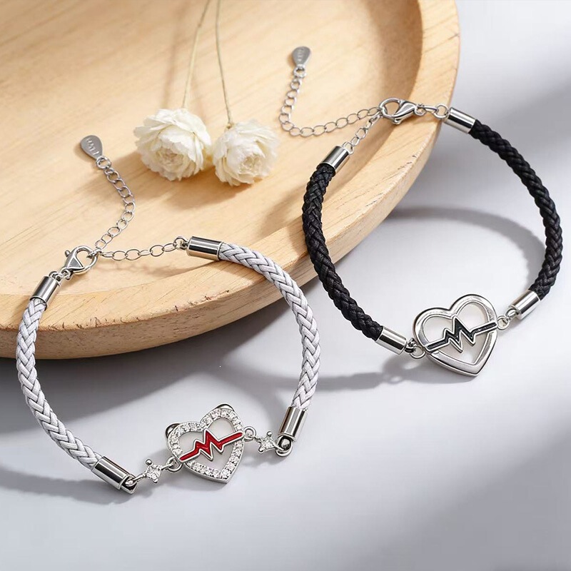 Heartbeat Signal Couple Bracelets for Men and Women, Niche Luxury Fashion, Personalized Heart Signal Bracelets for Long-Distance Relationships, Gift for Girlfriend